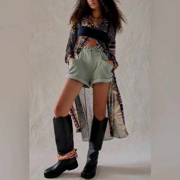 FREE PEOPLE OIL GREEN LINEN - COTTON BLEND SHORTS NWT